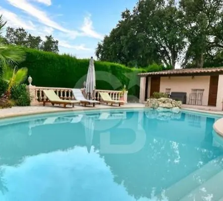 Domaine Des Tuilieres Avec Piscine *