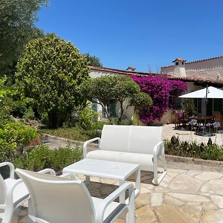 Domaine Des Tuilieres Avec Piscine Vallauris