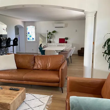 Domaine Des Tuilieres Avec Piscine Villa Vallauris